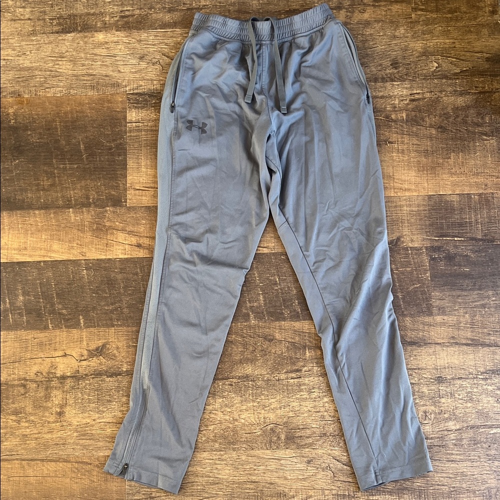 Under Armour Women’s Gray Jogger Sweatpants with Zippered Ankles